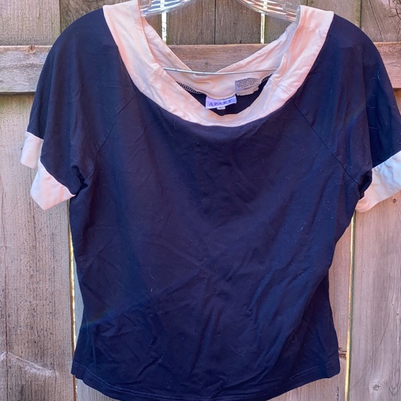 Black and white top sz. S - Picture 1 of 2